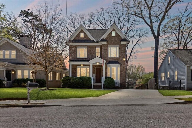 Foto del edificio - 255 Lindbergh Drive NE