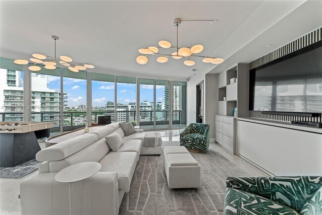 Foto del edificio - 5959 Collins Ave