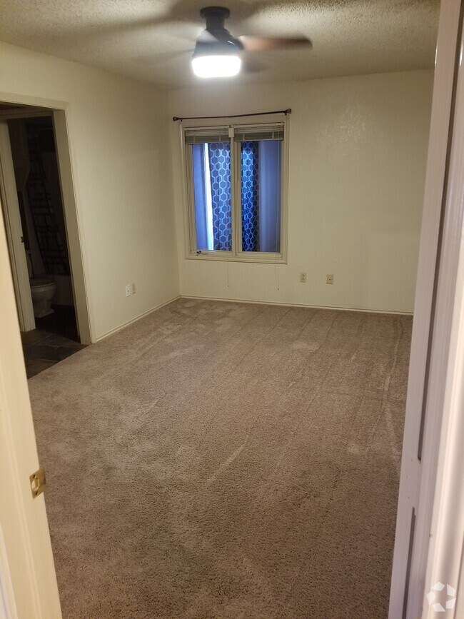 North By Northwest Apartments for Rent with a Living Room Lubbock, TX