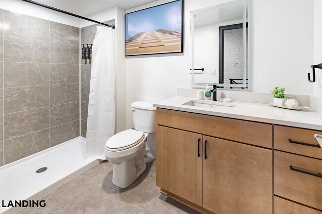 Foto del edificio - 5000 Euclid Ave