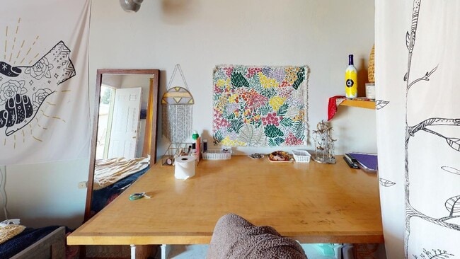 Building Photo - 3 Bedroom 3 Bathroom House W/ Large Yard, Near Cal Poly, Available This Summer!