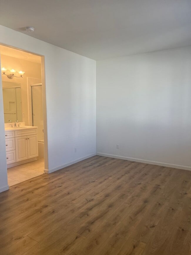 Building Photo - 44014 Arcadia Ct