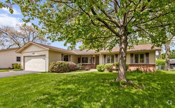 Building Photo - 112 Braemar Dr