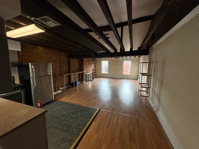 Foto del edificio - 631 Catharine St