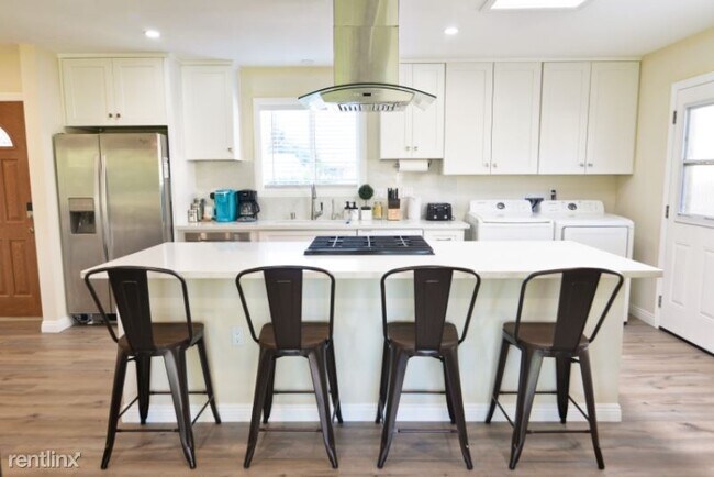 Foto del edificio - 4 br, 2 bath House - 9292 Tina way