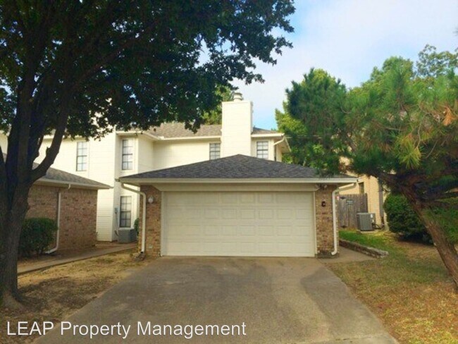 Foto del edificio - 610 Starlinda Ct