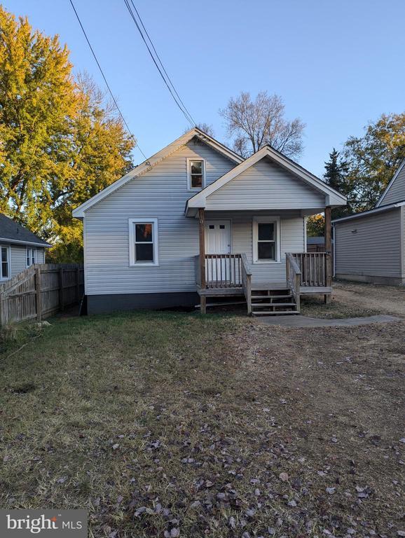 Building Photo - 203 Mansfield St
