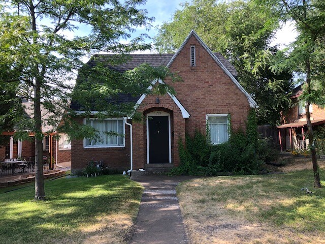 Primary Photo - 225 Boulevard