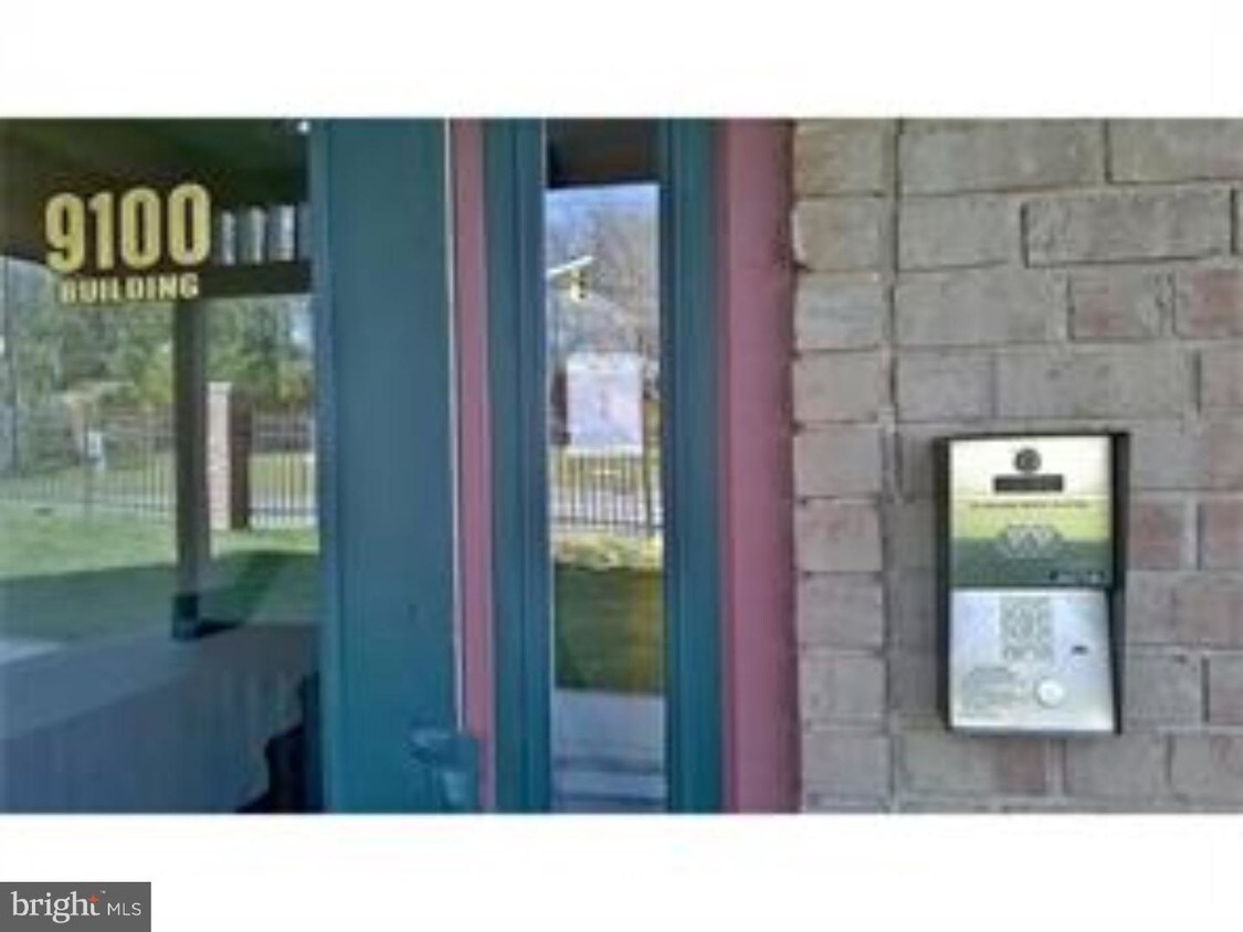 Building Photo - 9104 Westview Rd