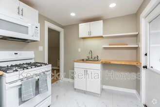 Building Photo - 161 Preston Ave