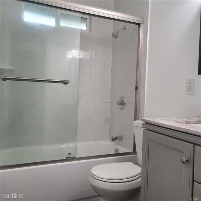 Building Photo - 4 br, 2 bath House - 1227 N Fairvalley Ave