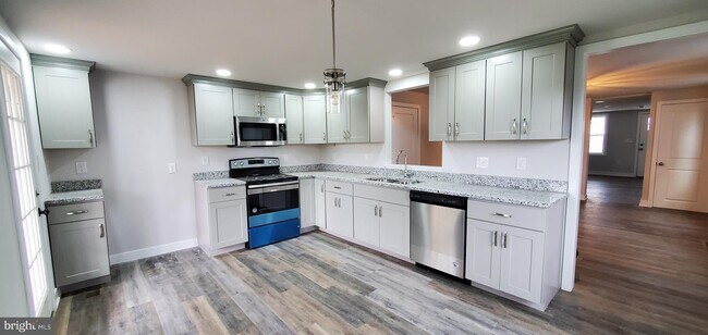 Building Photo - 205 N Seton Ave