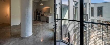 Building Photo - 40 Hague St Building Photo - 40 Hague St