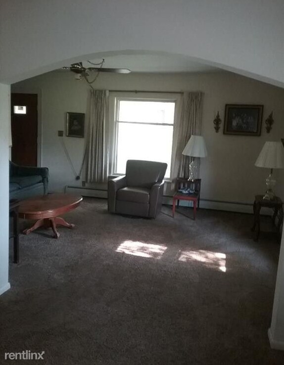Building Photo - 5 br, 3 bath House - 3172 S Center Rd