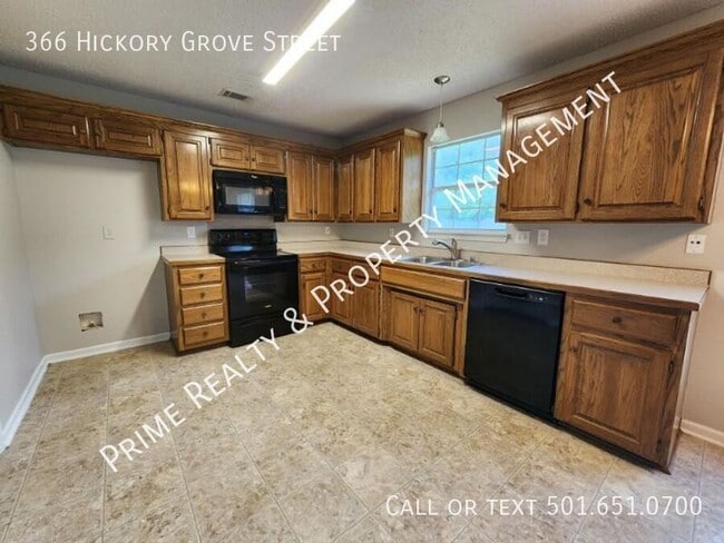 Foto del edificio - 366 Hickory Grove St