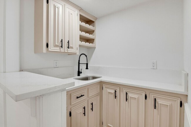 Foto del edificio - 17807 Asphodel Ln