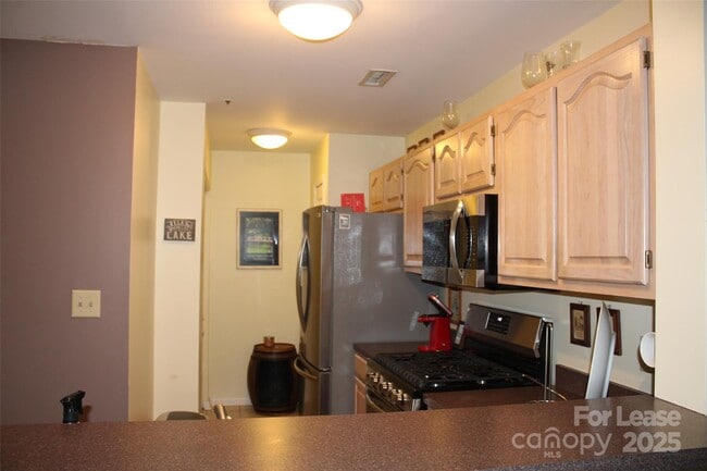 Foto del edificio - 763 Southwest Dr