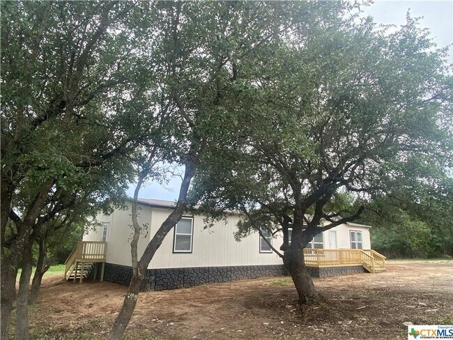 Building Photo - Beautiful Home with Lots of Space