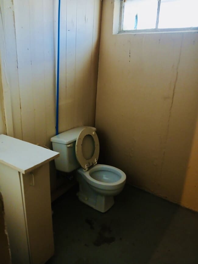 Foto del edificio - 21465 Syracuse Ave