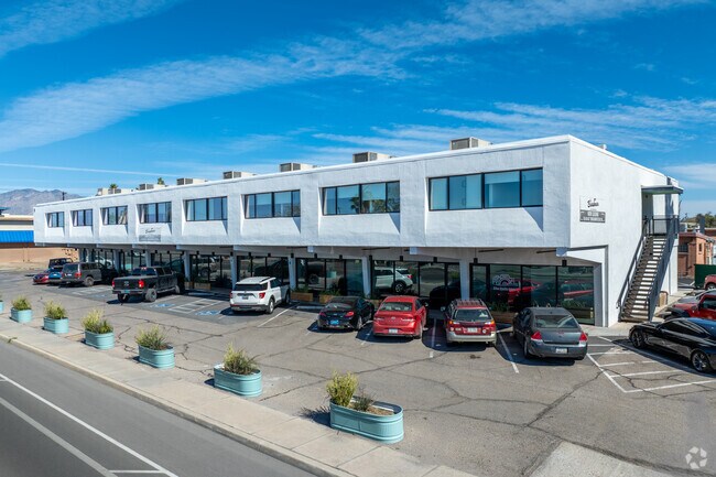 Building Photo - The Broadmoor