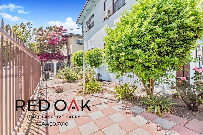 Foto del edificio - Charming One Bedroom Walk-Up with Heat and...