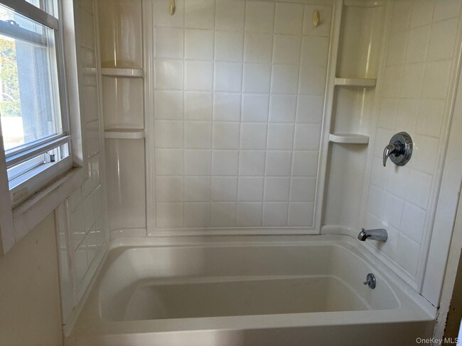 Building Photo - 7 Hudson Ave