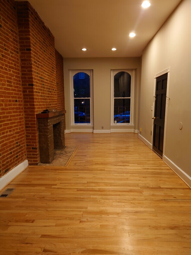 Foto principal - 1823 Bolton St