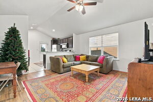 Foto del edificio - 802 Hickory Trail St