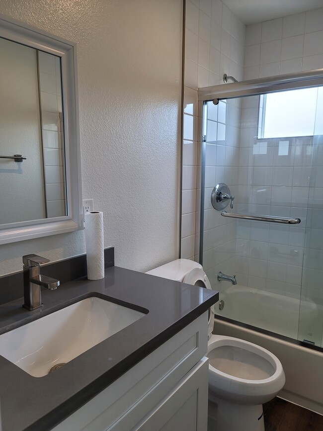 Bathroom - 1316 N Fairfax Ave