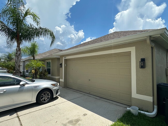 Building Photo - 7609 Wood Violet Dr