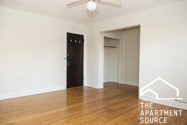 Foto del edificio - 3345 N Marshfield Ave