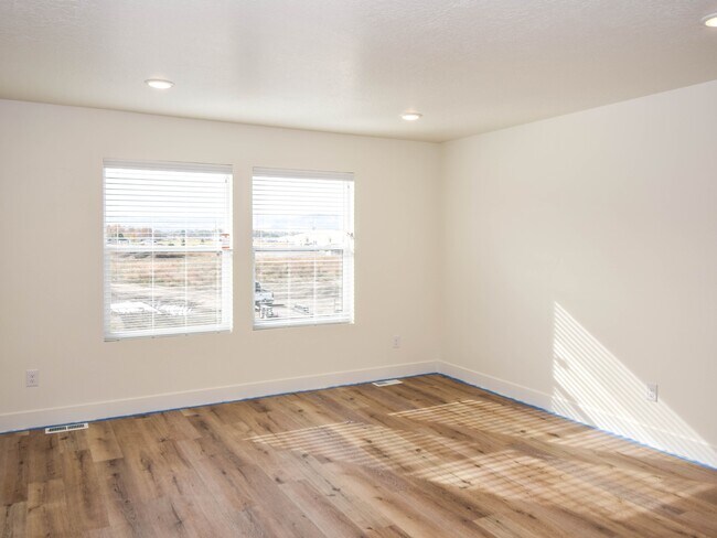 Foto del edificio - 27 N Gateway Dr