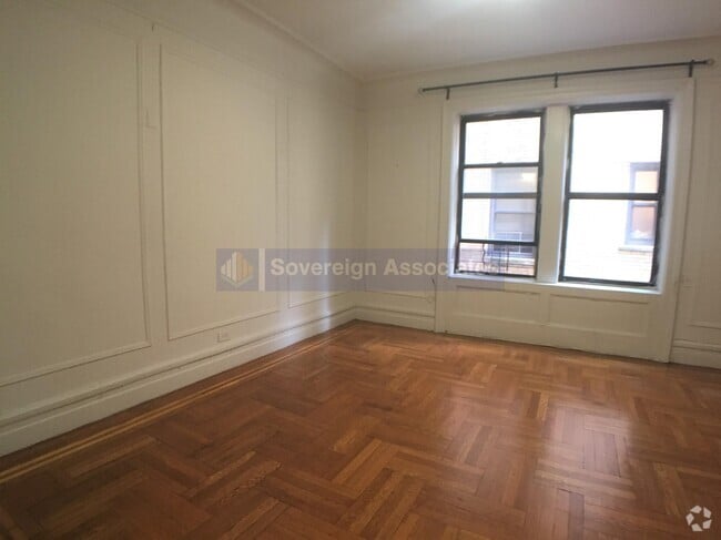Building Photo - 664 W 163rd St