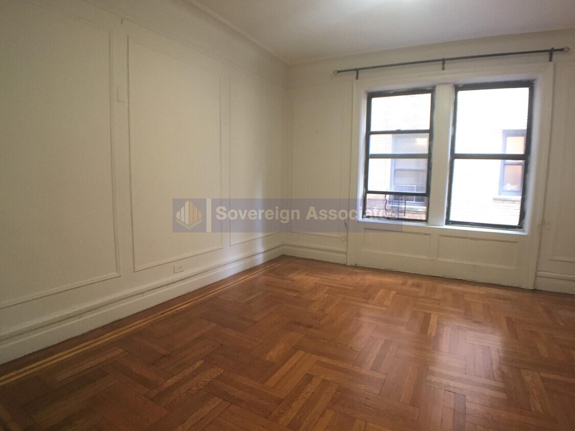 Foto principal - 664 W 163rd St
