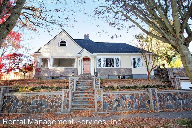 Building Photo - 2 br, 1 bath House - 3909 NE Flanders St
