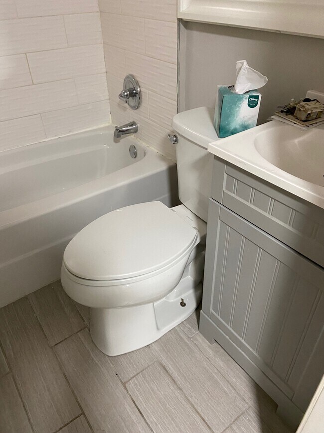 Bathroom - 3509 N 18th St