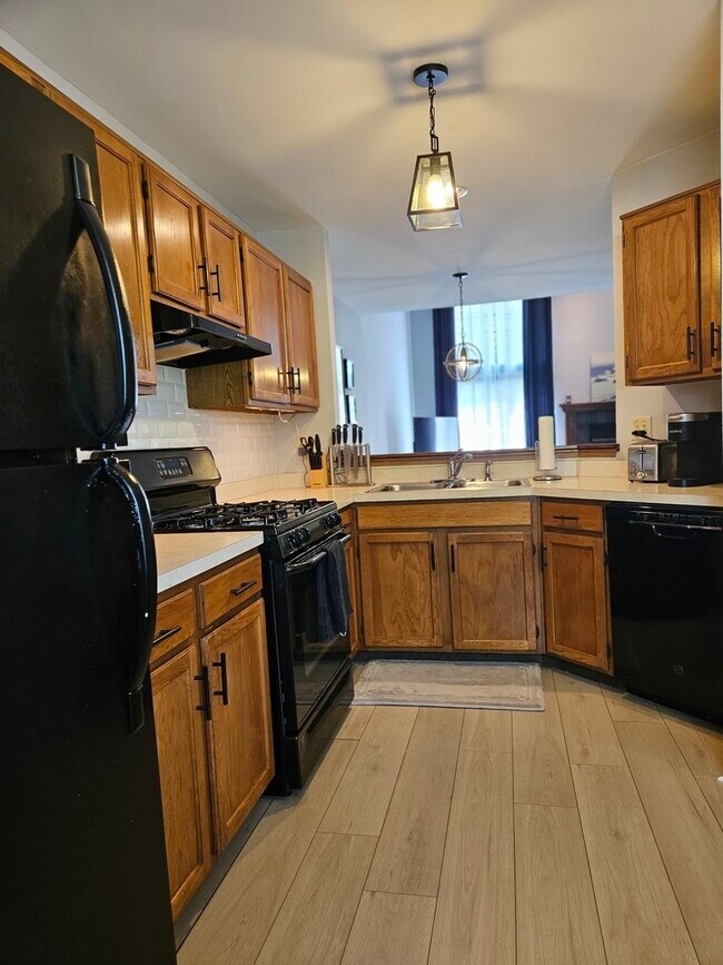 222 Oak Knoll Ln, Bloomingdale, IL 60108 Townhome Rentals in