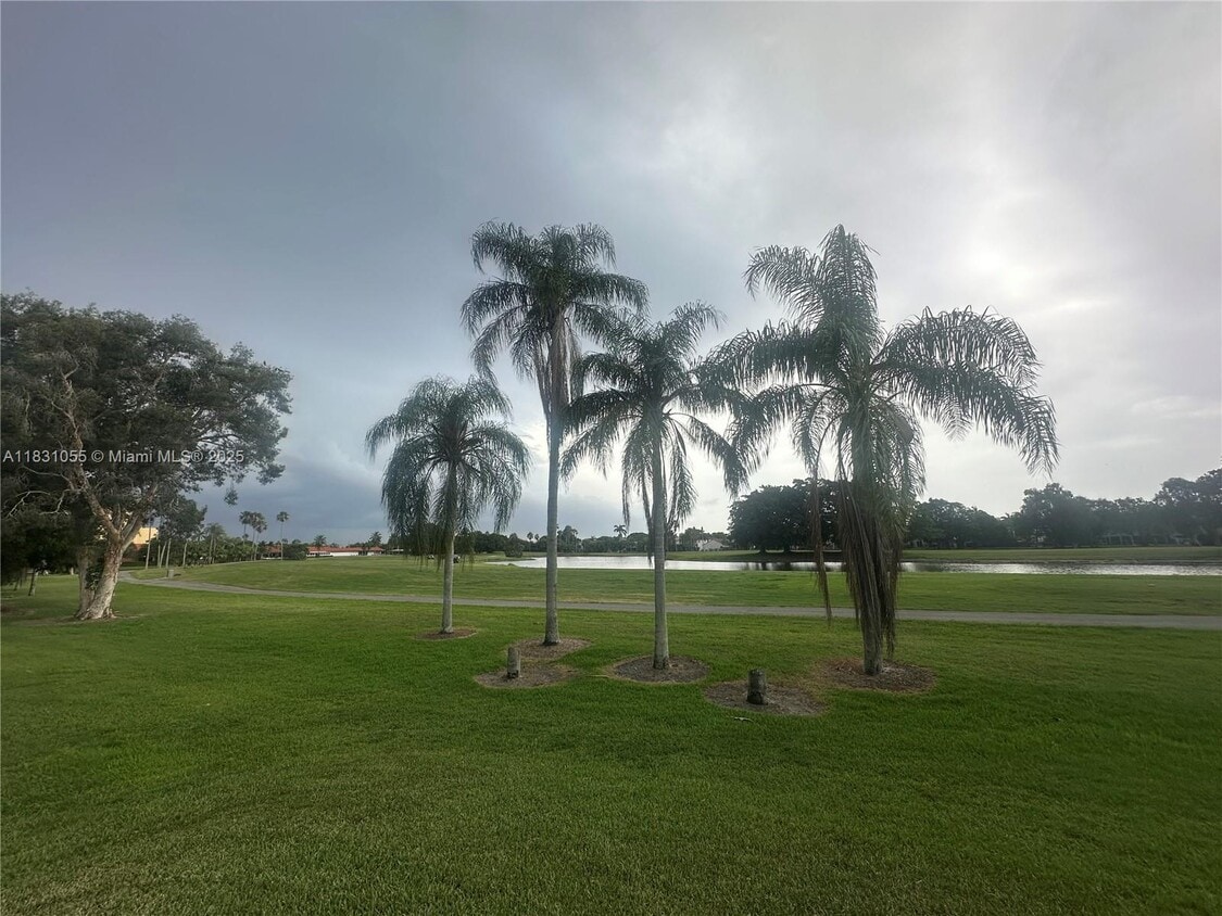 Primary Photo - 16251 Golf Club Rd