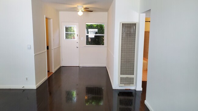 Dining room - 11202 Camarillo St