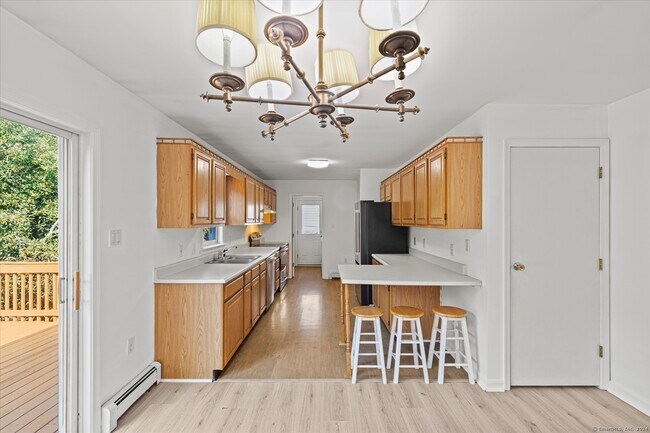 Building Photo - 146 Mirra Dr