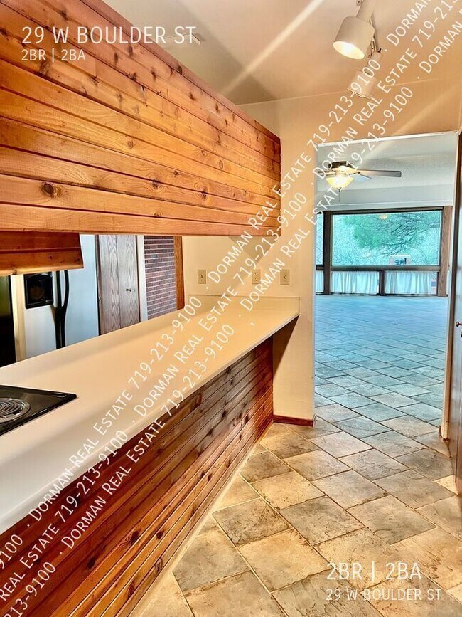 Foto del edificio - 29 W Boulder St