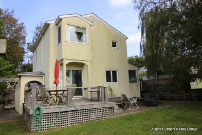 Building Photo - 128 Tuthill Rd