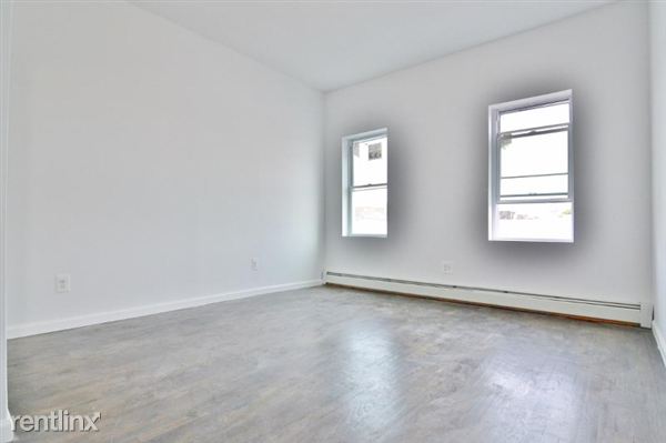 Primary Photo - 137 Sackman St