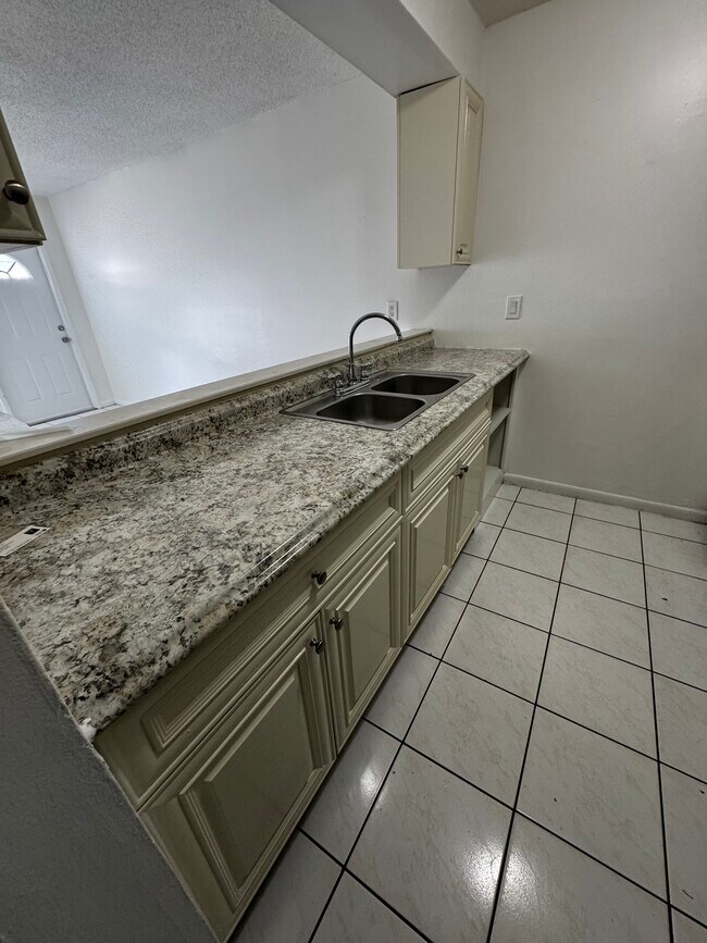 Foto del edificio - 5793 S Rue Rd
