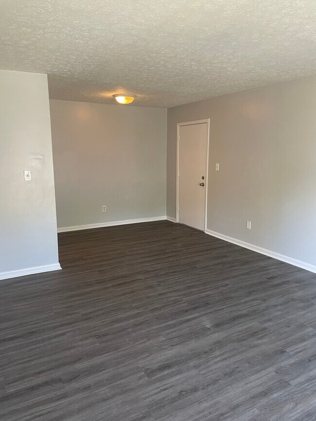 Sala de estar - 100 Pear Orchard Rd