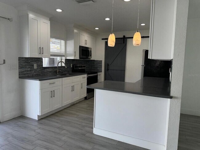 Foto del edificio - 1119 Nana Ave