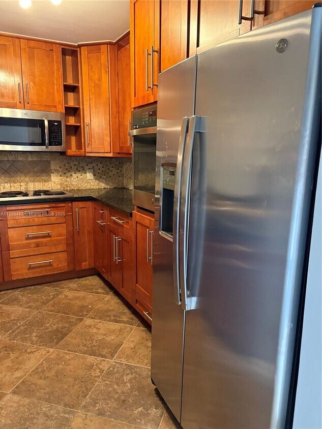 Foto principal - 16531 NE 35th Ave