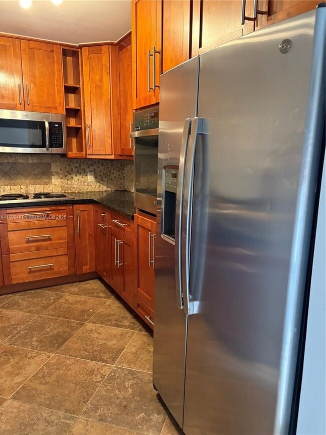 Photo - 16531 NE 35th Ave House