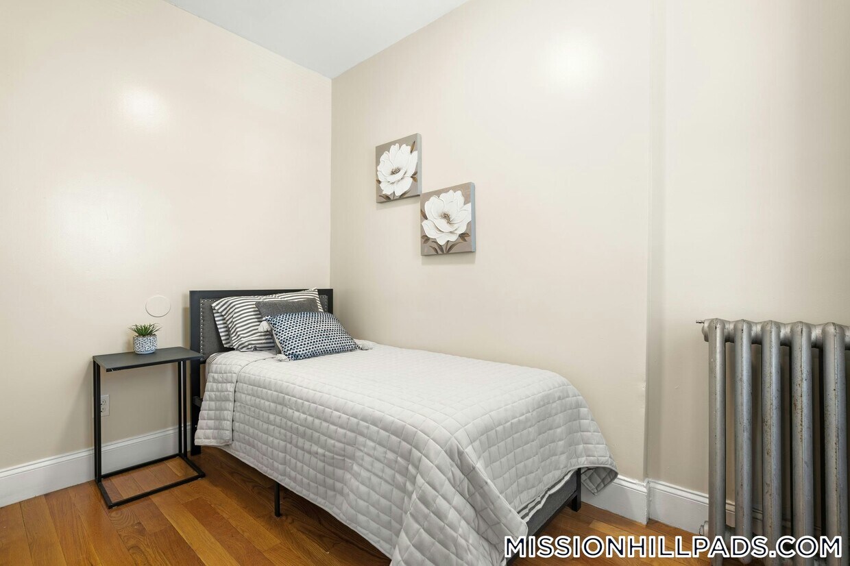 Foto principal - 252 Warren St