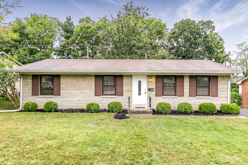135 Tartan Dr, Lexington, KY 40517 House Rental in Lexington, KY